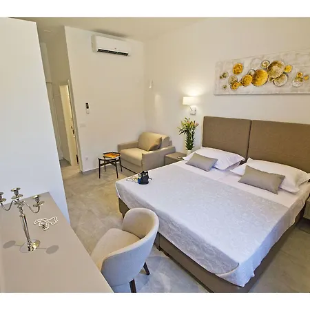 Gasthuis Luxury Pino 4*