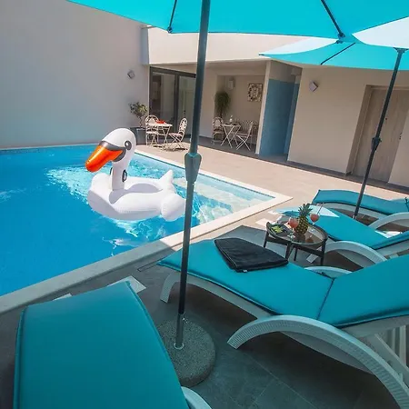 Gasthuis Luxury Pino 4*