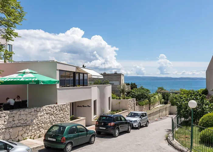 Luxury Pino 4* Split