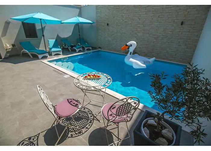 Luxury Pino 4* Split