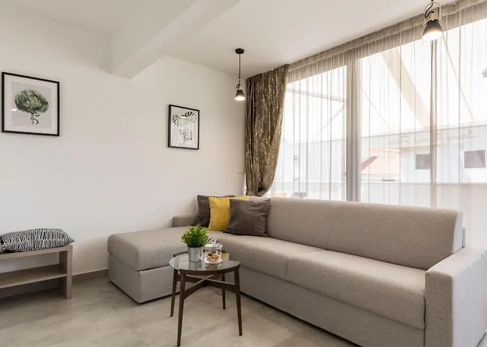 Luxury Pino Guest house 4*