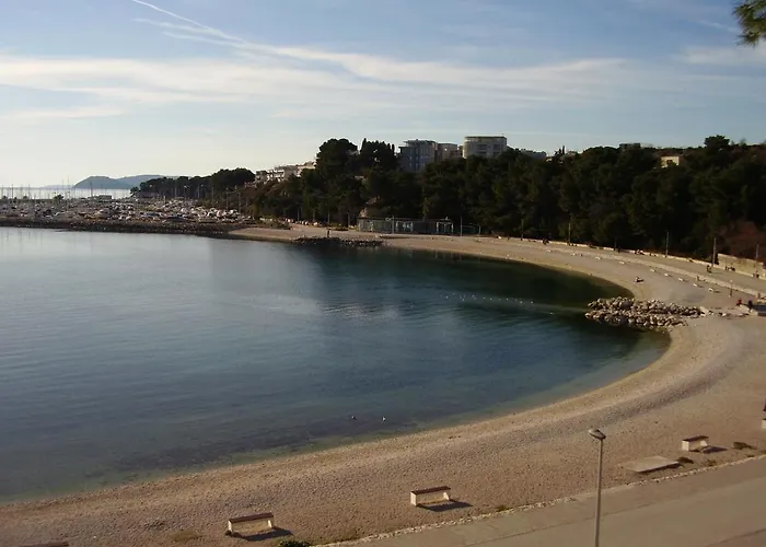 Luxury Pino Guest house 4*