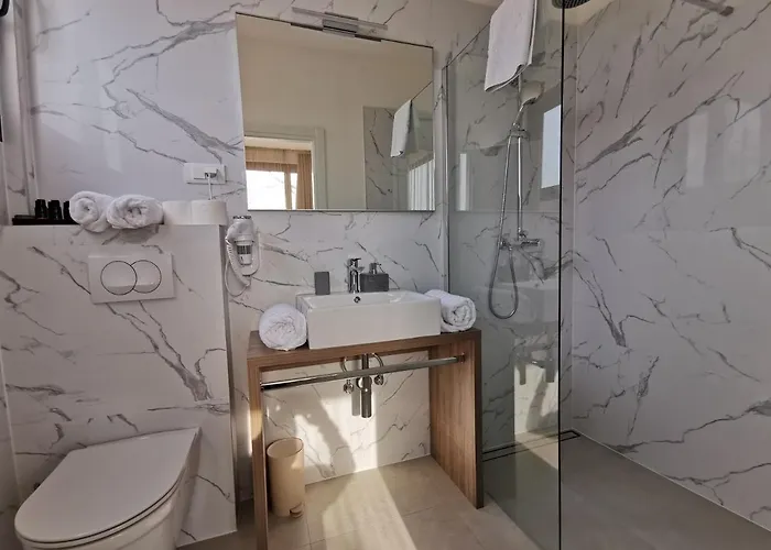 Luxury Pino Guest house 4*