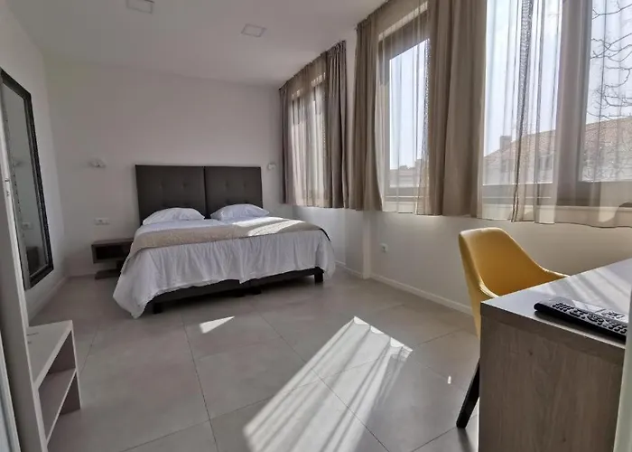 Luxury Pino Guest house Split