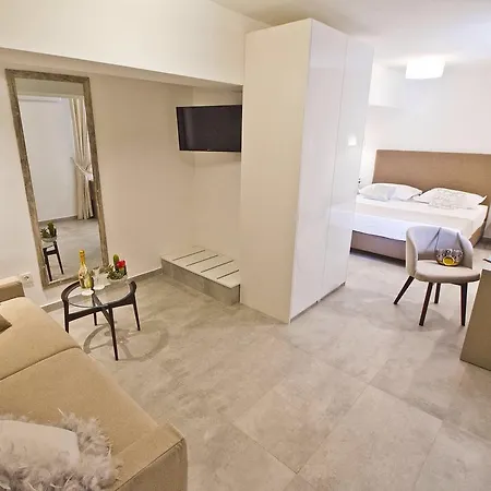 Pensión Luxury Pino 4*